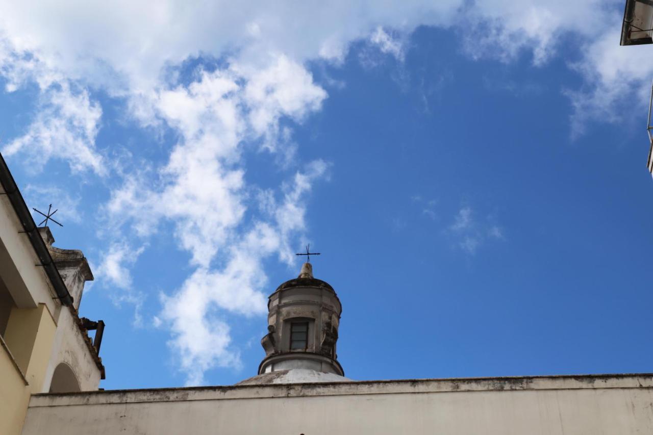 Ave Gratia Plena Hostel Salerno Exterior foto